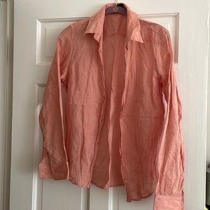 Salmon colored shirt. Small/4